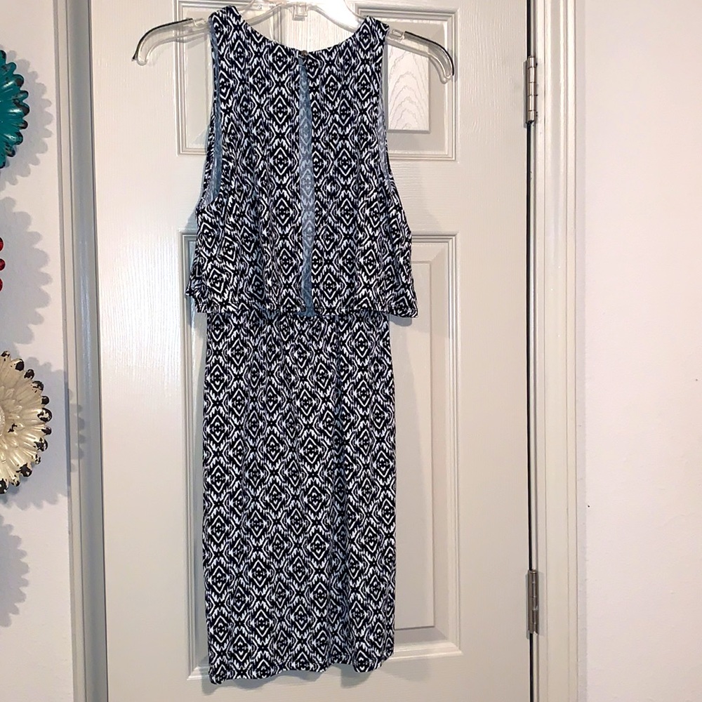 Black and white dress, size L, open back - Picture 4 of 4